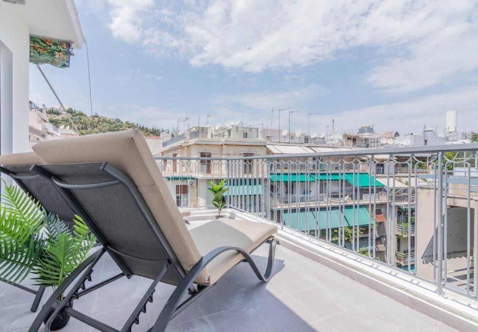 Garden Of Eden In Koukaki Apartment เอเธนส์ ภายนอก รูปภาพ