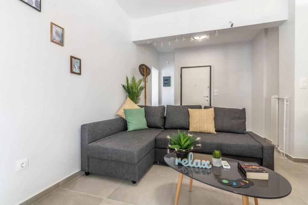 Garden Of Eden In Koukaki Apartment เอเธนส์ ภายนอก รูปภาพ